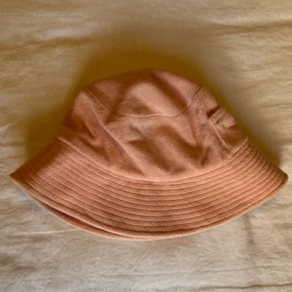 Lack Of Color | Accessories | Lack Of Color Wave Bucket Hat  display picture 1
